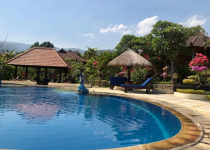 Taman Burung Villas リゾート ロヴィーナ